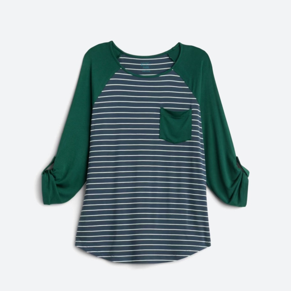 Market Spruce Crew Neck. Raglan Sleeve